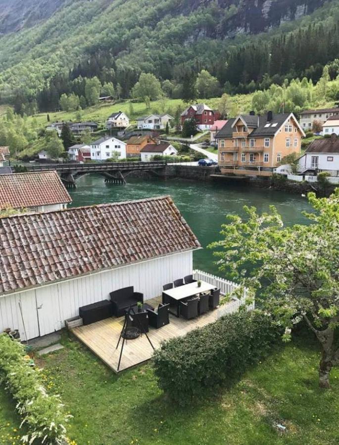 Stryn - House By The River المظهر الخارجي الصورة